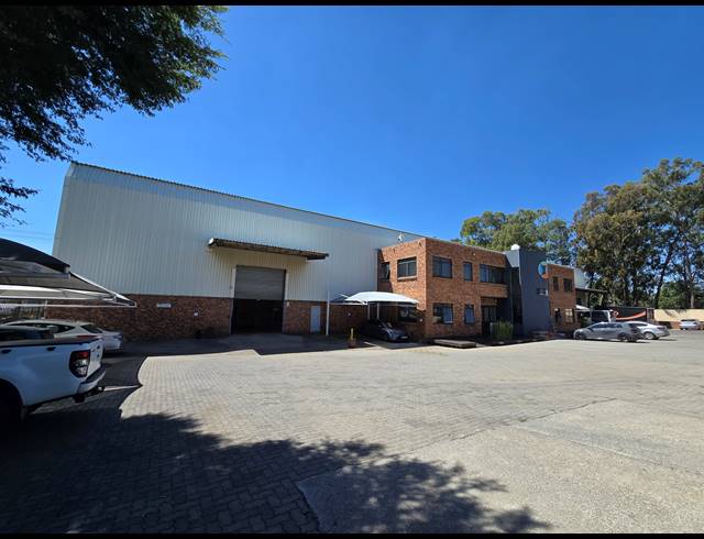 3,384M² WAREHOUSE TO LET IN TUNNEY